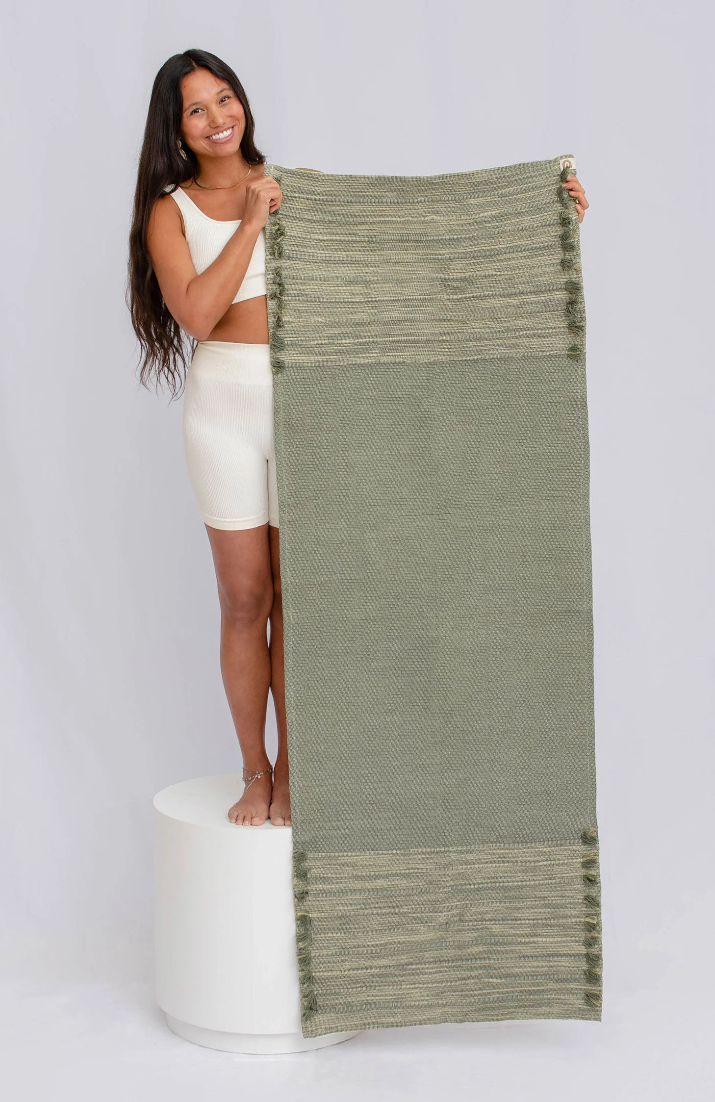 Oko Living Jade & Jute - Naturally Dyed Herbal Yoga Mat - Image 2