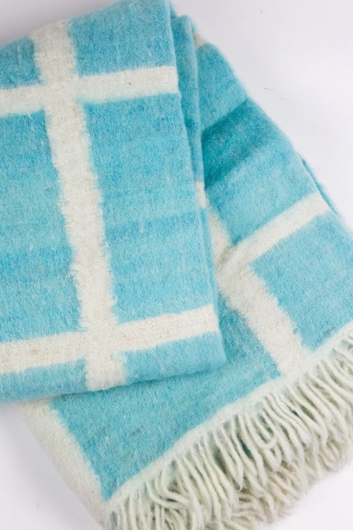 Archive New York Made to order: Momos Grid Blanket- Aqua Blue and Natural White - Image 6