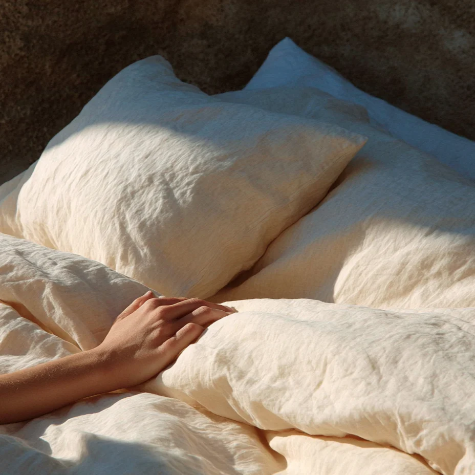 Blaynk Organic Cotton Sateen Duvet & Sheet Set - Image 5