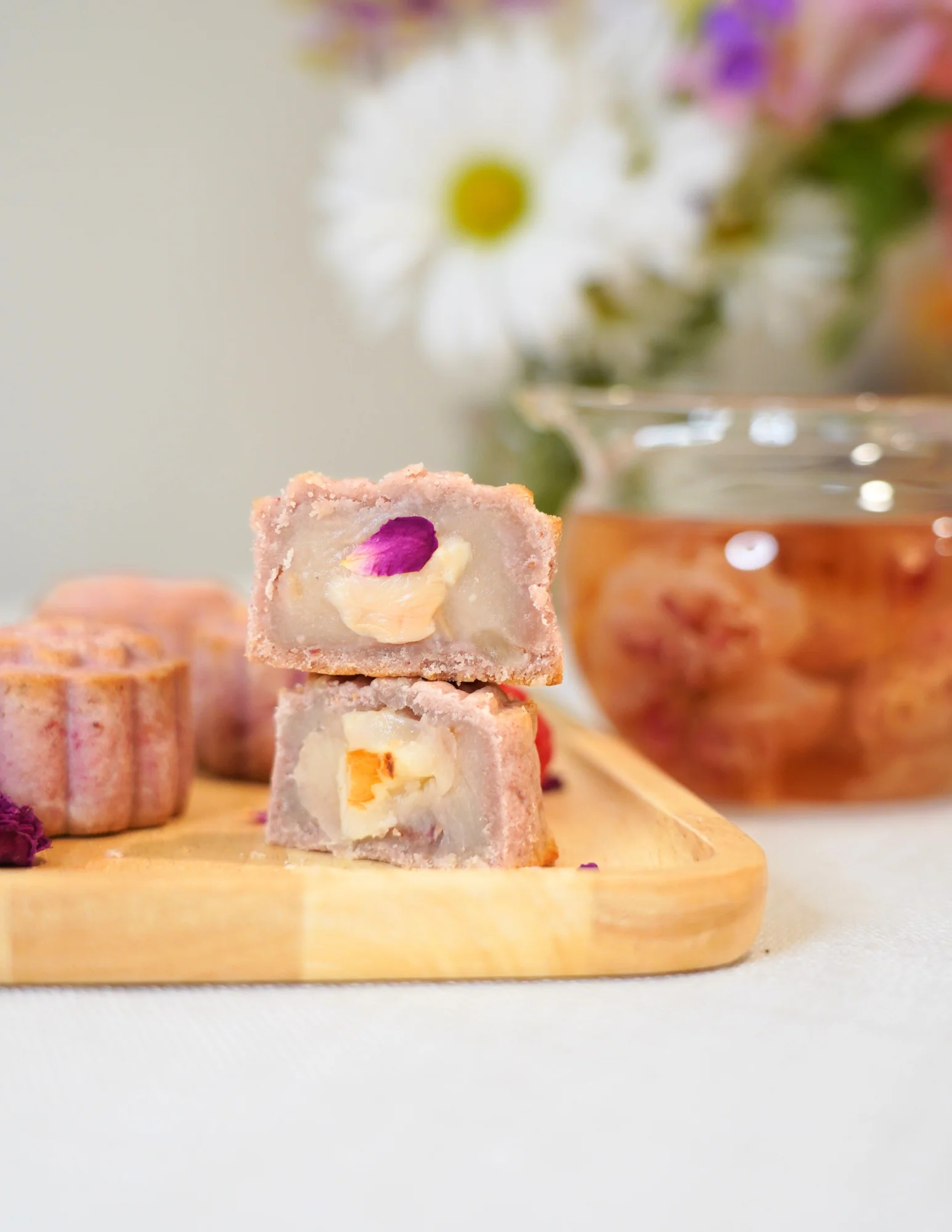 Mala Tara Premium Bundle (4 Mooncakes + Any Choice of 2 Tea Boxes) - Image 3