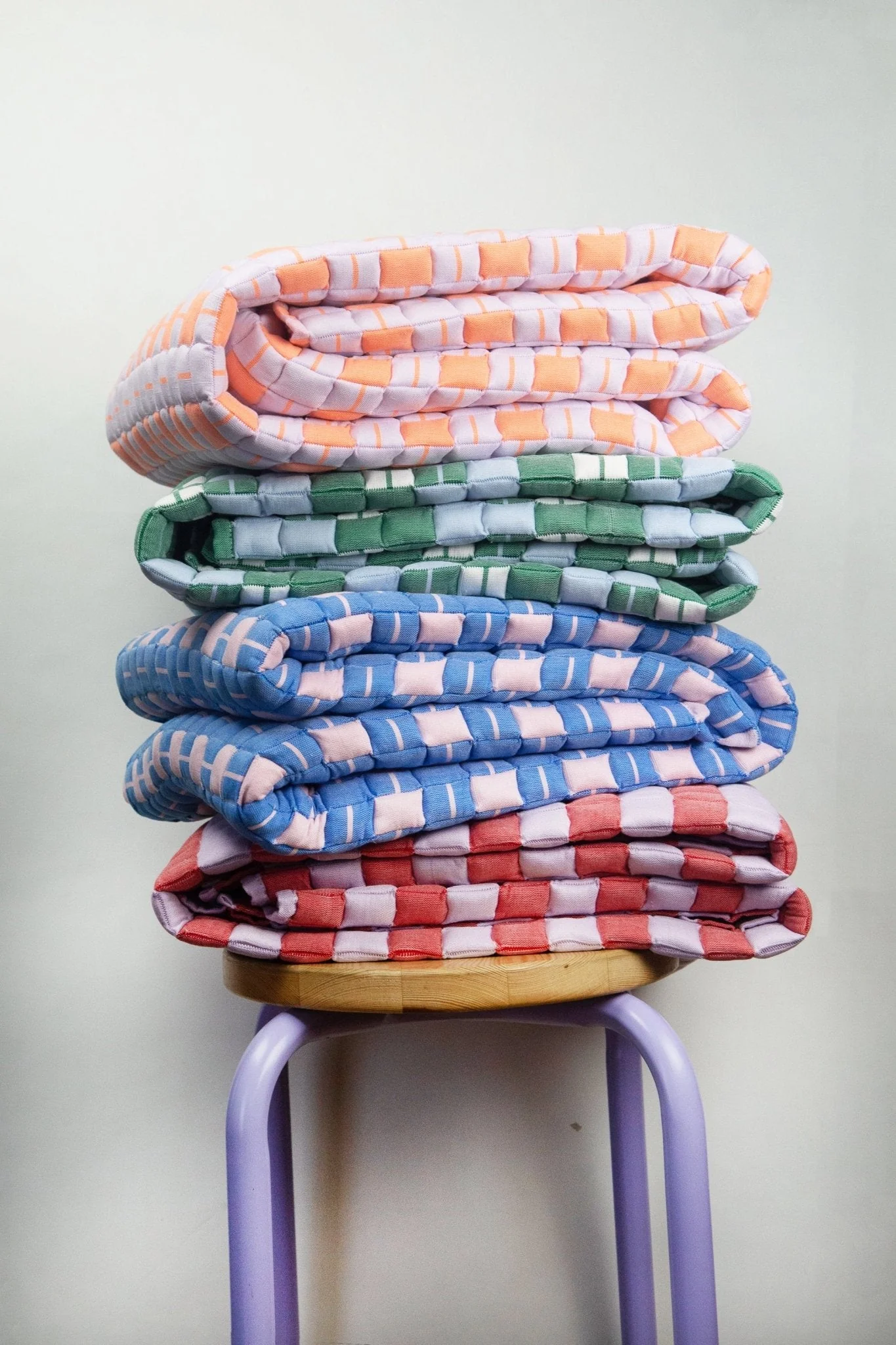 Archive New York Quilted Sujani Throw Blanket - Soft Pink and Blue - Image 7