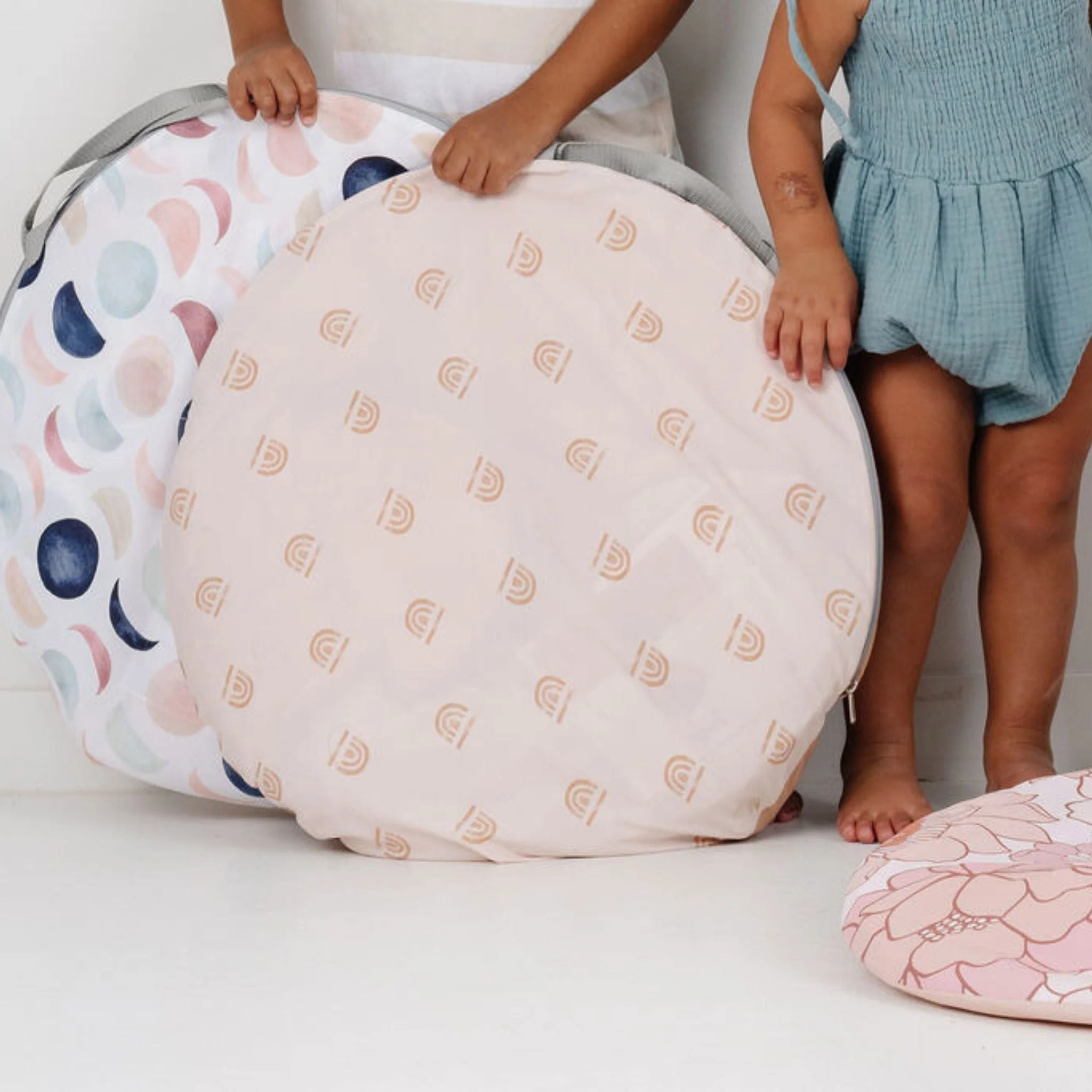 Toki Mats Rainbow Peach Play Tent - Image 7