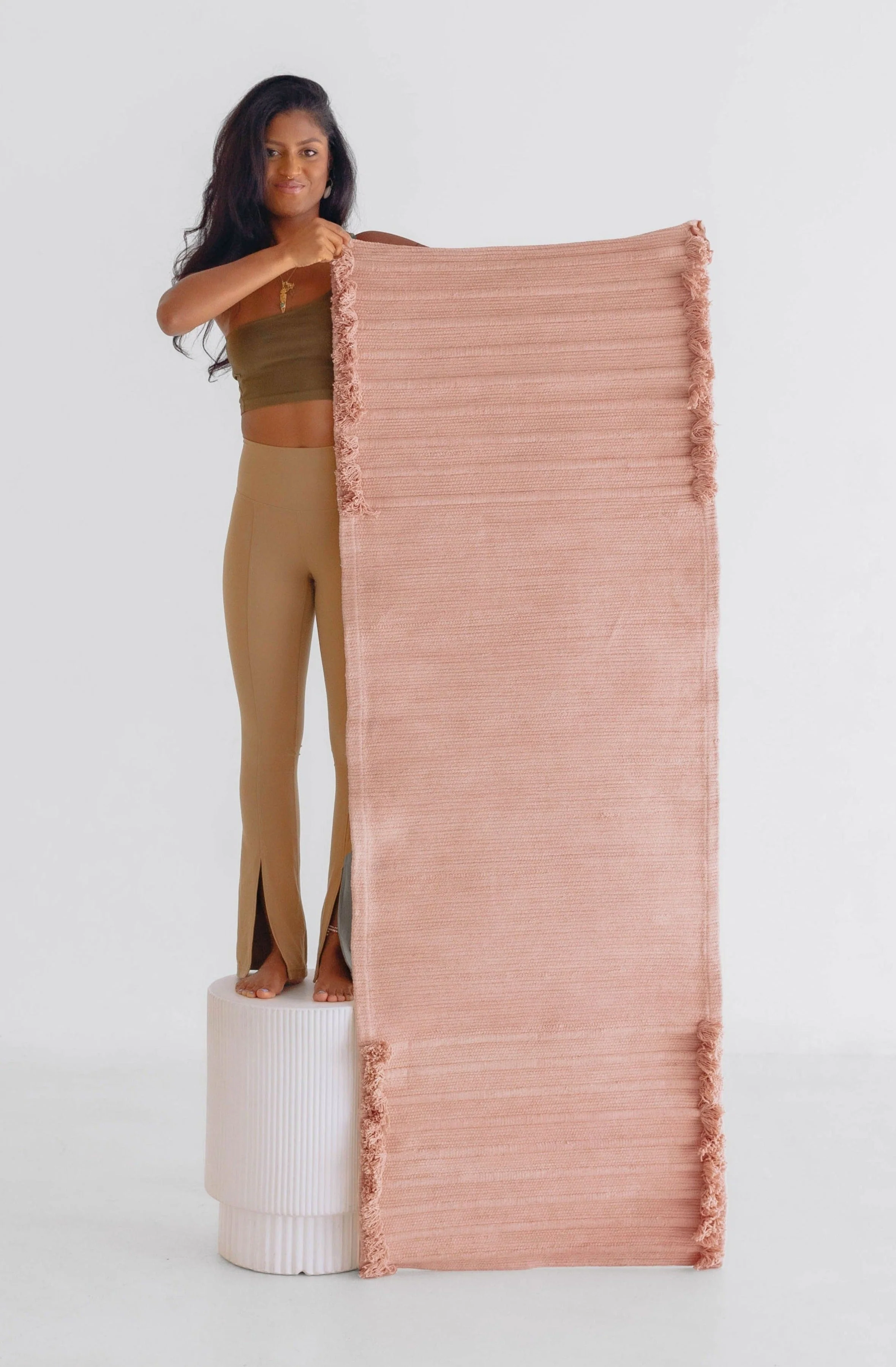 Oko Living Rose Quartz - Naturally Dyed Herbal Yoga Mat - Image 2
