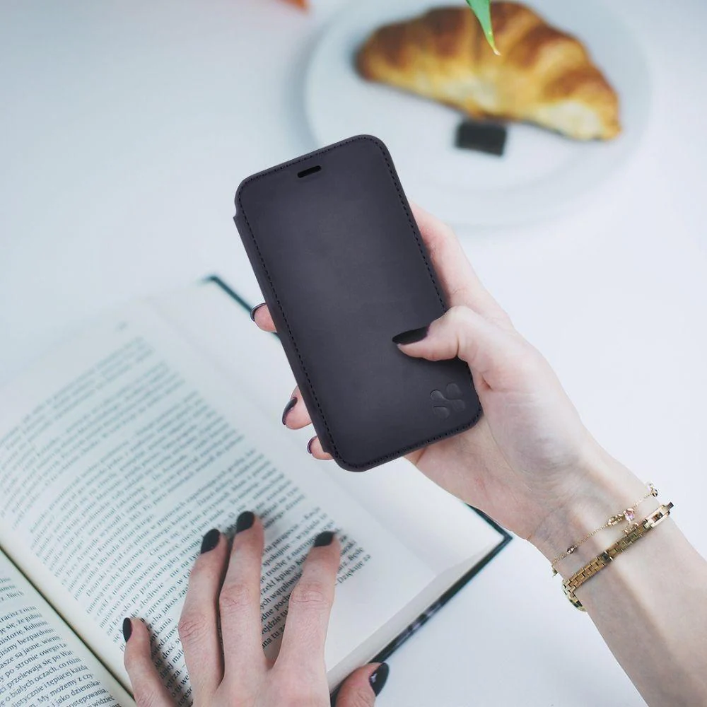 SafeSleeve Slim for iPhone 12 & 12 Pro - Image 5