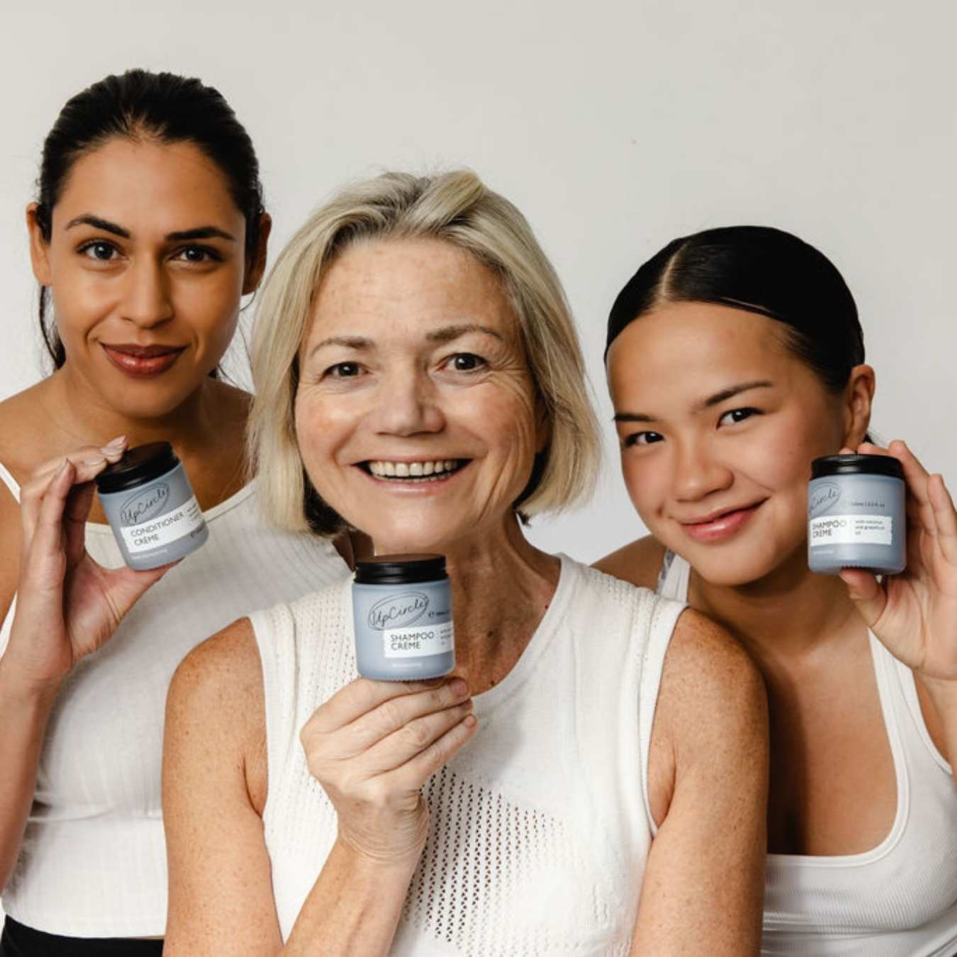 UpCircle The Haircare Duo + Bamboo Wide Tooth Comb - Image 6