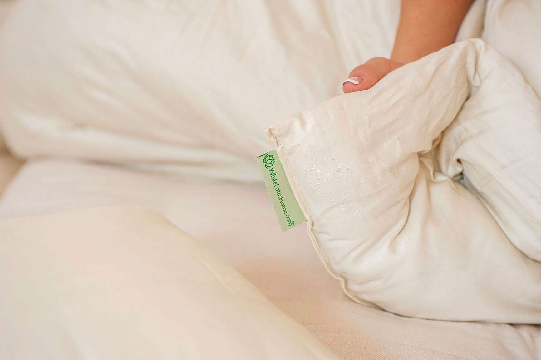 White Lotus Organic Wool Duvet - Non Washable - Image 6