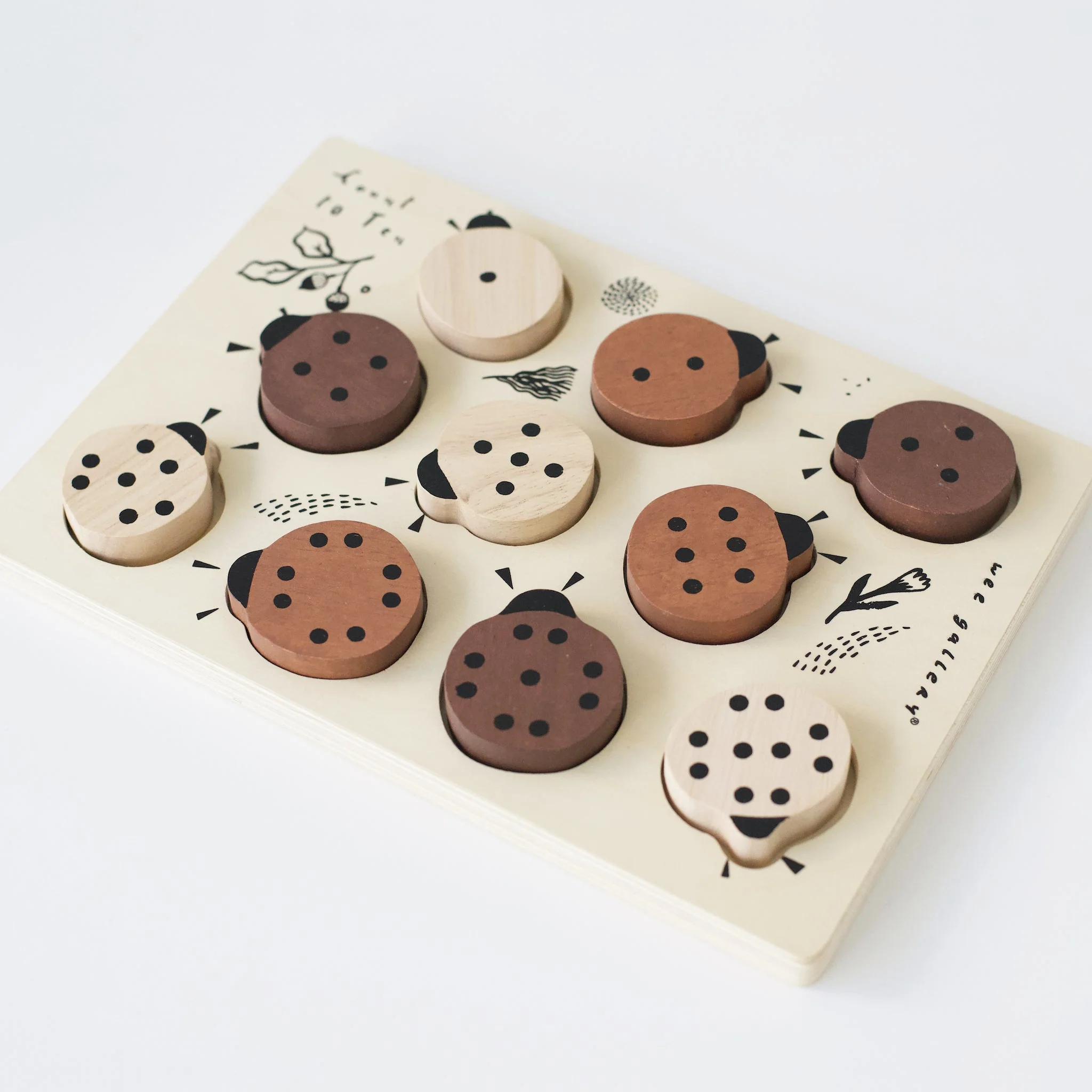 Wee Gallery Wooden Tray Puzzle - Count to 10 Ladybugs - Image 4